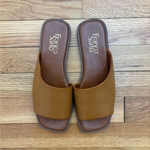 Franco Sarto Bordo Flat Slide Sandals Women’s 6.5 Tan